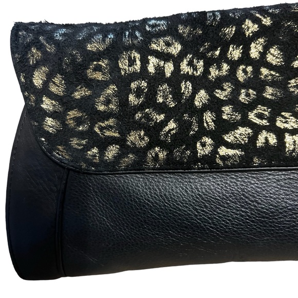 See By Chloé black with gold leopard print clutch bag. Mob wife - Picture 5 of 12